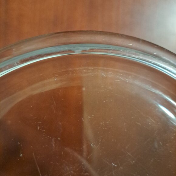 Pyrex Vintage 473-B Butterfly Gold Round 1 Liter Casserole Bowl With Lid - Picture 11 of 12